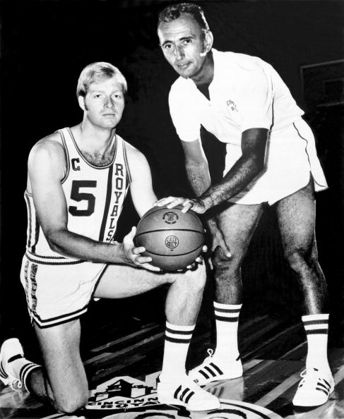 致他投篮失 致他投篮失